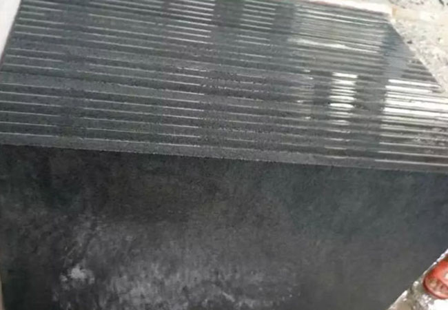 異型芝麻黑花崗巖石荔枝面火燒板材直銷供應廠家產地 (50).jpg