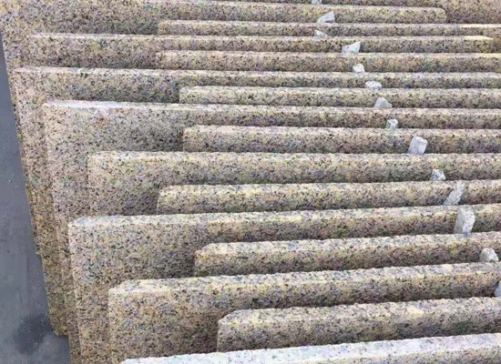 黃金麻石材產地.jpg